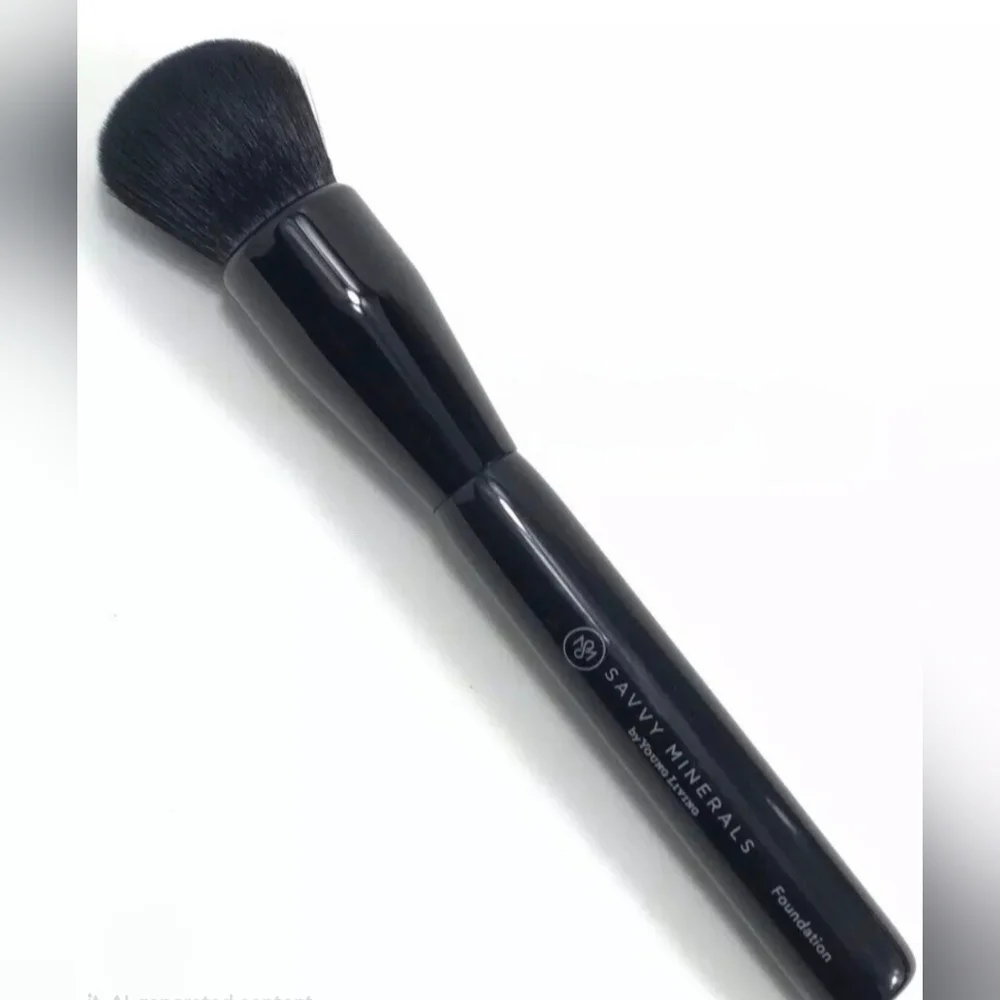 Savvy Minerals‎ Foundation Brush